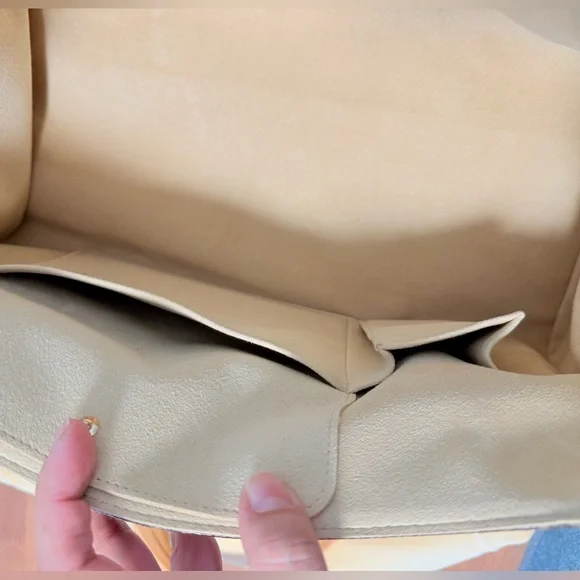 Louis Vuitton Monogram Beverly GM Handbag Made in USA. - Picture 15 of 16